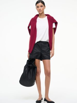 TAURUS SHORT | BLACK